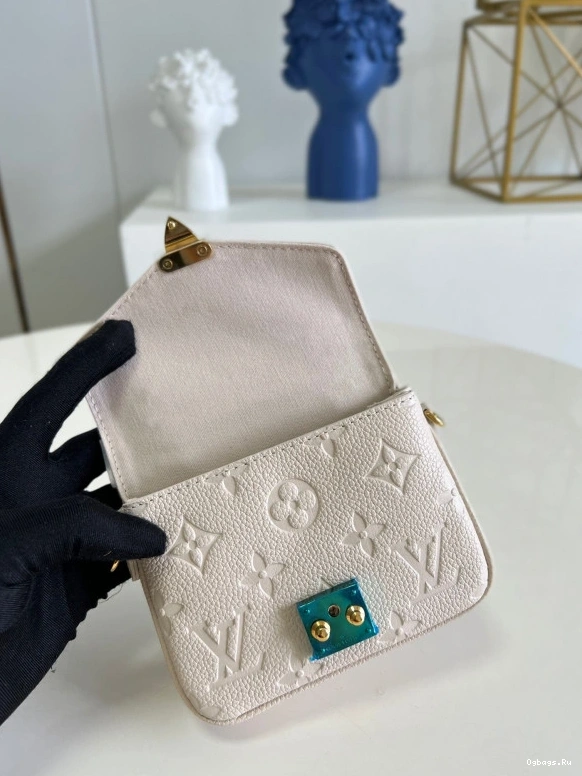 MICRO METIS Louis Vuitton 0402